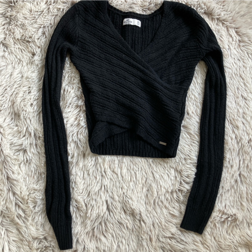 XS Hollister sweater